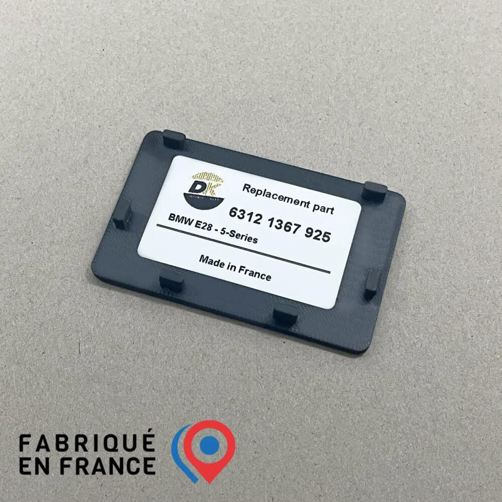 E28 – Copertura Pannello Luci – OEM 63121367925